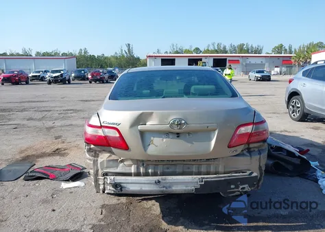 2007 Toyota Camry Le z USA, uszkodzony, nr VIN 4T1BE46K37U008490
